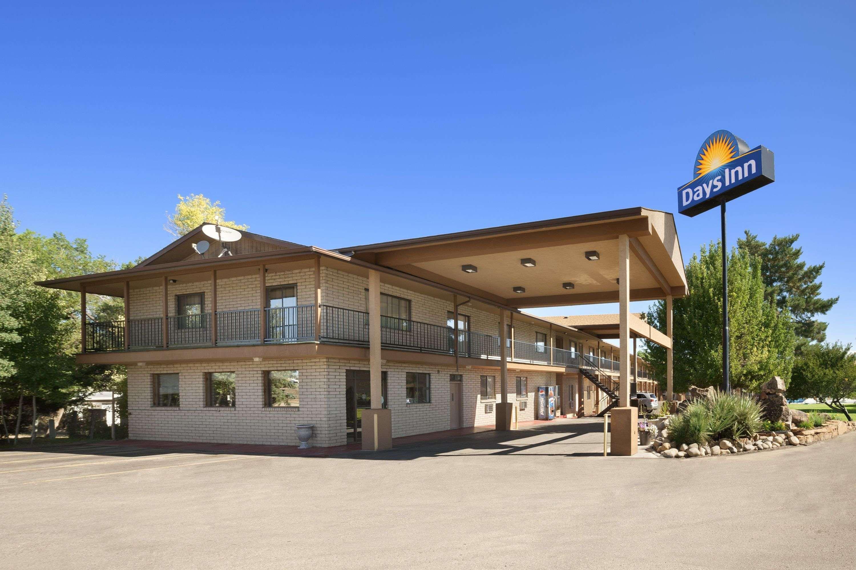 Days Inn By Wyndham Cortez Eksteriør bilde
